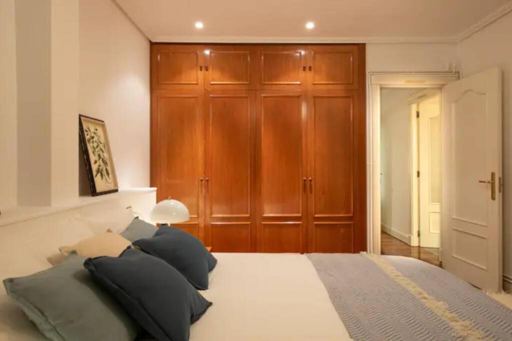 בילבאו Exclusivo Apartamento En El Casco Viejo מראה חיצוני תמונה